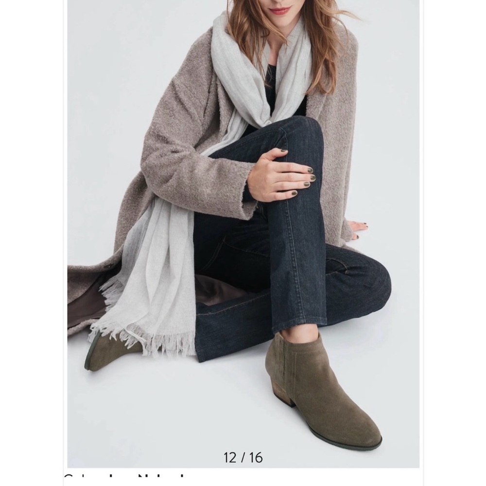 Blondo Brown Ankle Boots